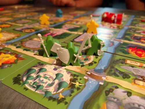 Board Game: Tiny Epic Quest